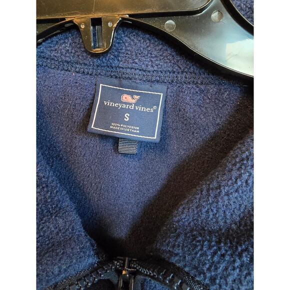 Vineyard Vines fleece vest size Small - Picture 4 of 5